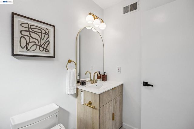 37825 Goldenrod Dr, Newark, CA 94560
