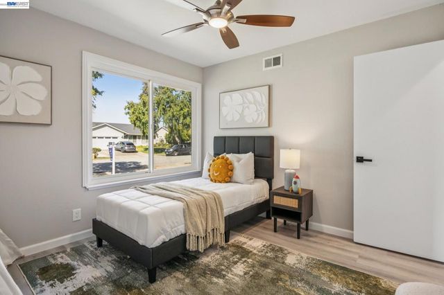 37825 Goldenrod Dr, Newark, CA 94560