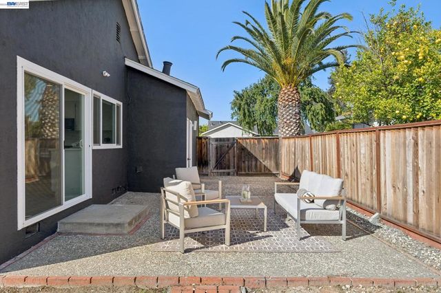 37825 Goldenrod Dr, Newark, CA 94560