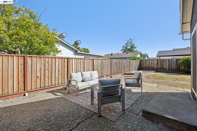 37825 Goldenrod Dr, Newark, CA 94560
