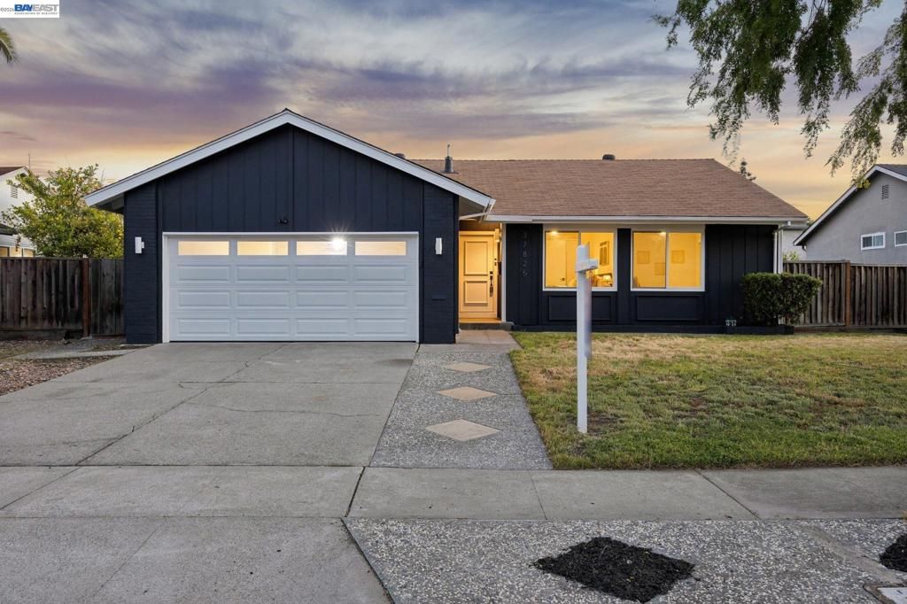 Image 1 of property listing at 37825 Goldenrod Dr, Newark, CA 94560