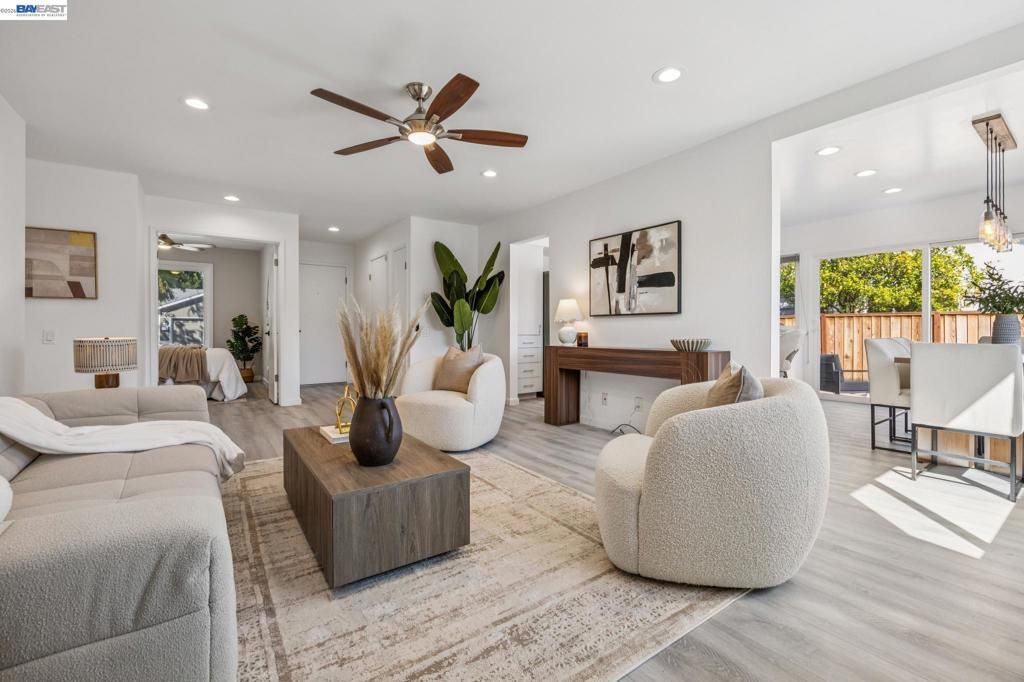 Image 10 of property listing at 37825 Goldenrod Dr, Newark, CA 94560
