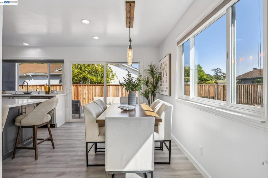 Image 11 of property listing at 37825 Goldenrod Dr, Newark, CA 94560