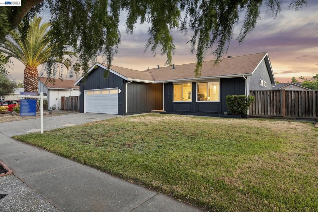 Image 2 of property listing at 37825 Goldenrod Dr, Newark, CA 94560