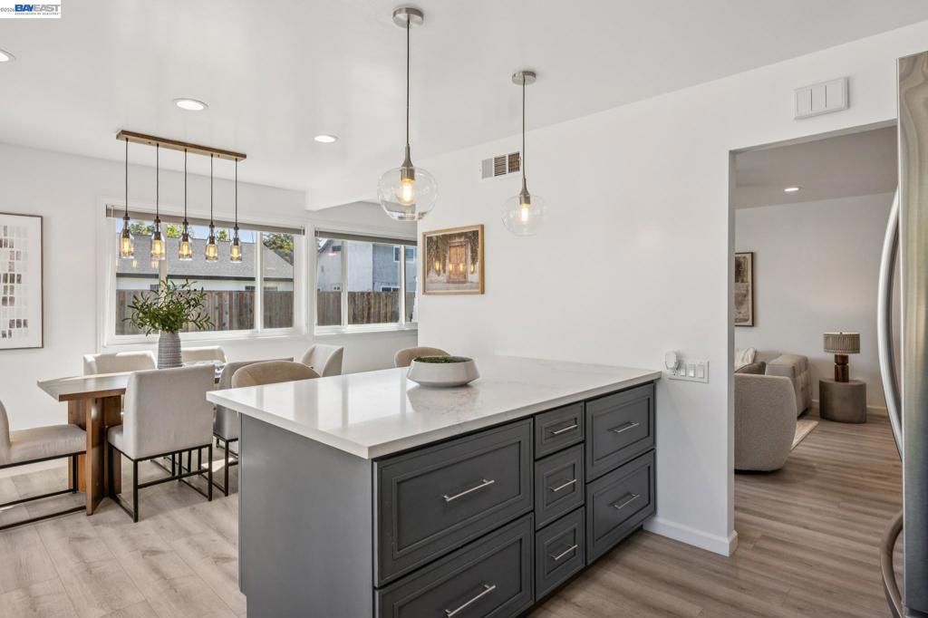 Image 25 of property listing at 37825 Goldenrod Dr, Newark, CA 94560