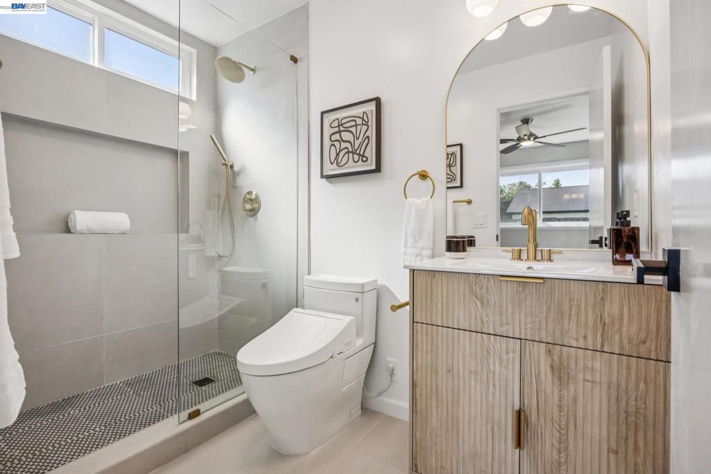 Image 32 of property listing at 37825 Goldenrod Dr, Newark, CA 94560