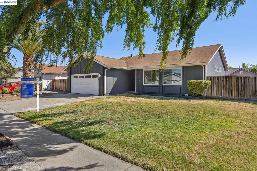 Image 58 of property listing at 37825 Goldenrod Dr, Newark, CA 94560