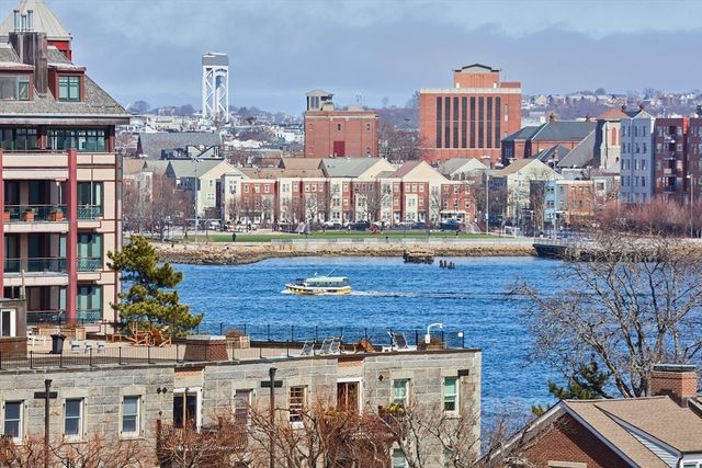 290 North St 4, Boston, MA 02113