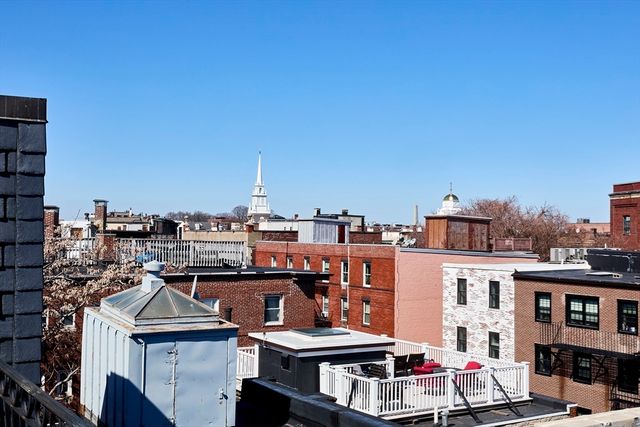 290 North St 4, Boston, MA 02113