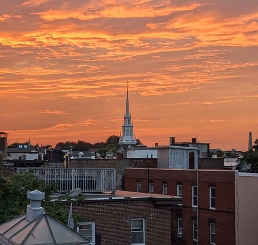 290 North St 4, Boston, MA 02113