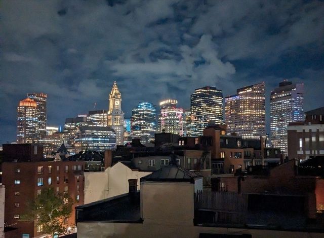 290 North St 4, Boston, MA 02113