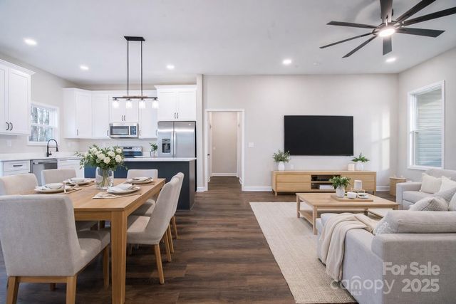 4000 Hoke Street, Claremont, NC 28610