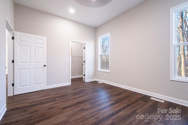 4000 Hoke Street, Claremont, NC 28610