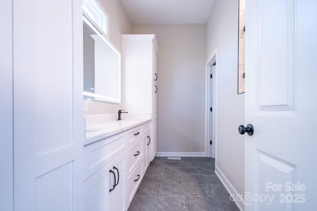 4000 Hoke Street, Claremont, NC 28610