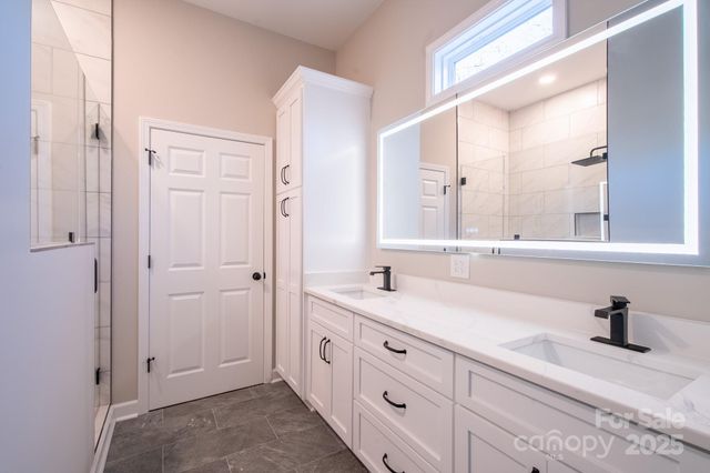 4000 Hoke Street, Claremont, NC 28610