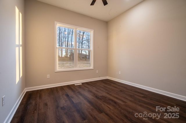 4000 Hoke Street, Claremont, NC 28610