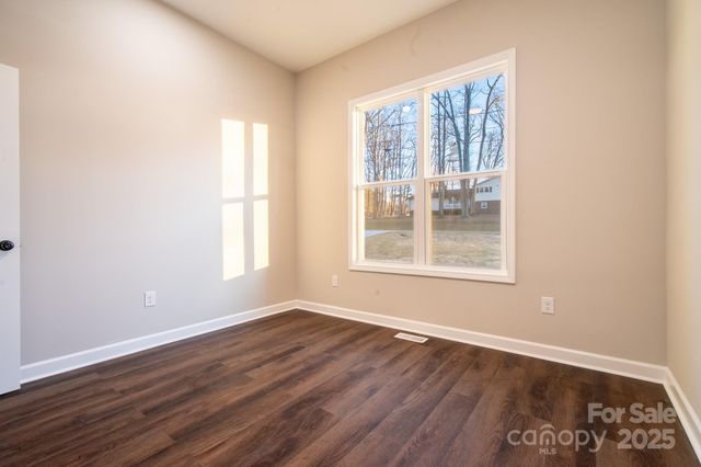 4000 Hoke Street, Claremont, NC 28610