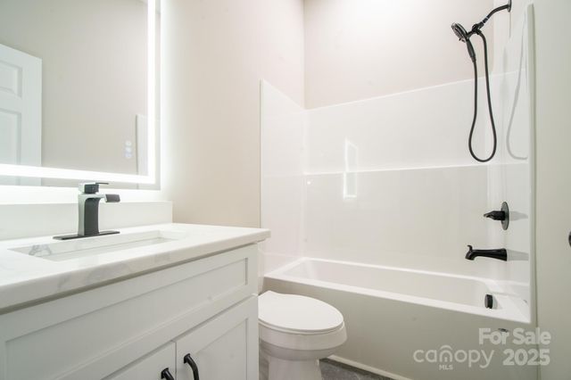 4000 Hoke Street, Claremont, NC 28610