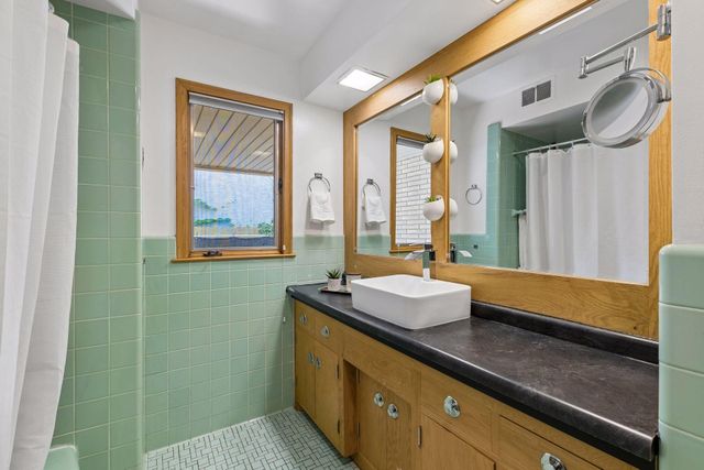 2032 Sheridan Avenue, Saint Paul, MN 55116