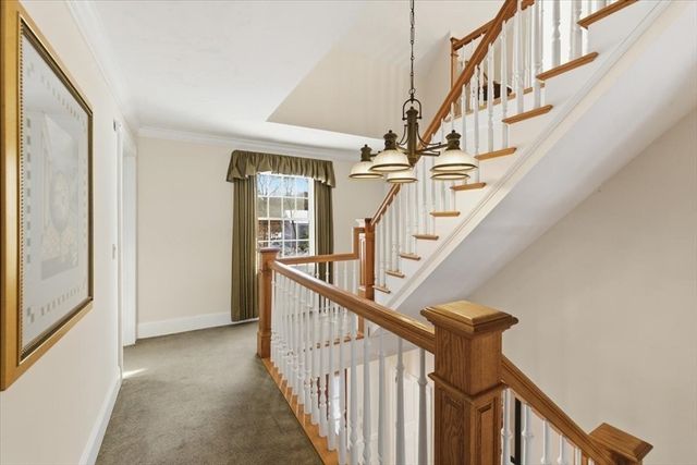 61 Airpark Dr, Falmouth, MA 02536