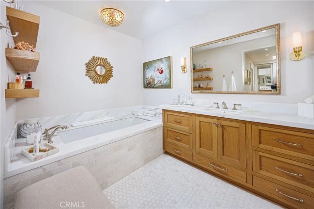 7 Jetty Drive, Corona Del Mar, CA 92625