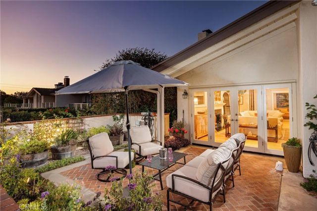 7 Jetty Drive, Corona Del Mar, CA 92625