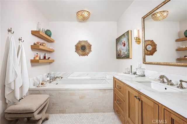 7 Jetty Drive, Corona Del Mar, CA 92625