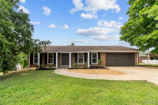 108 Sir Moss Lane, Fenton, MO 63026