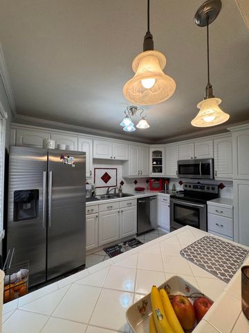16571 Blatt Boulevard 105, Weston, FL 33326