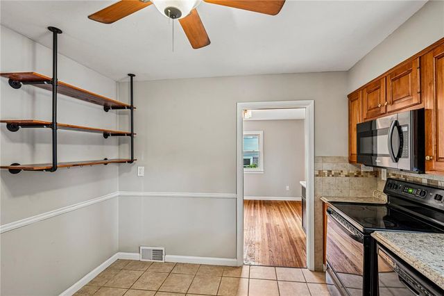 2428 Nottingham Road, Bethlehem City, PA 18017