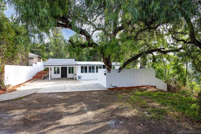 678 Robby Way, Fallbrook, CA 92028