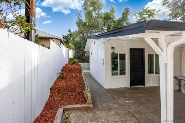 678 Robby Way, Fallbrook, CA 92028