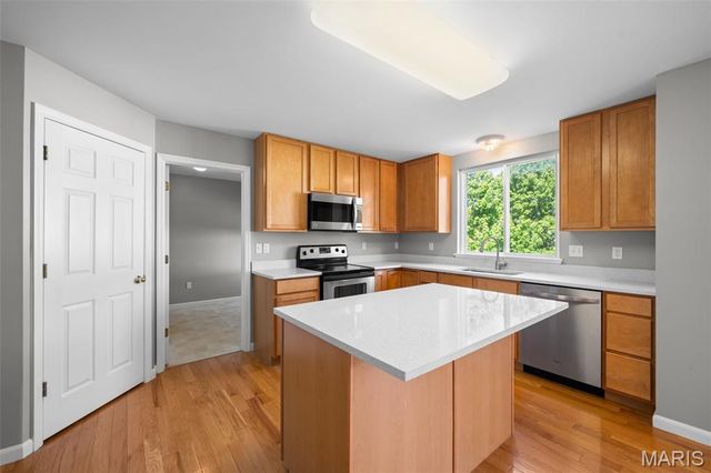 1117 Landing Place Drive, Lake St Louis, MO 63367