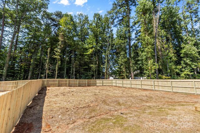 405 Winston Avenue, Statesville, NC 28677