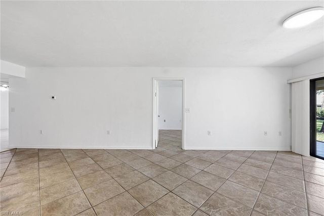 1231 Commonwealth CIR Q104, Naples, FL 34116