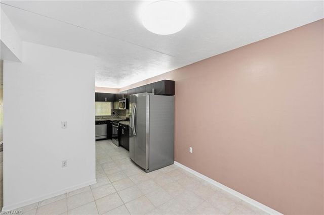 1231 Commonwealth CIR Q104, Naples, FL 34116