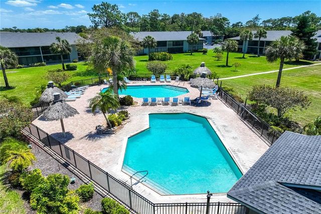 1231 Commonwealth CIR Q104, Naples, FL 34116