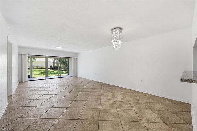 1231 Commonwealth CIR Q104, Naples, FL 34116