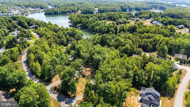 5500 BAZZANELLA DR, Mineral, VA 23117