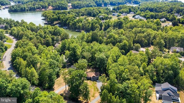 5500 BAZZANELLA DR, Mineral, VA 23117