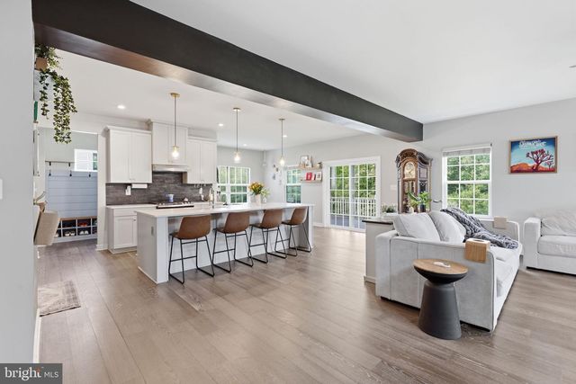 5409 IVY HILL DR, Fredericksburg, VA 22407