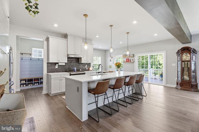 5409 IVY HILL DR, Fredericksburg, VA 22407