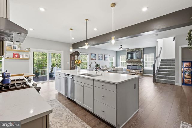 5409 IVY HILL DR, Fredericksburg, VA 22407