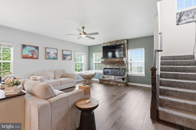 5409 IVY HILL DR, Fredericksburg, VA 22407