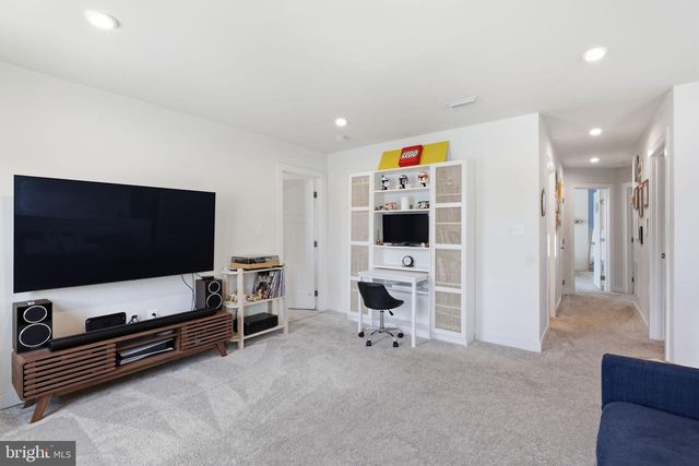 5409 IVY HILL DR, Fredericksburg, VA 22407