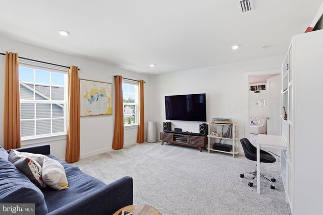 5409 IVY HILL DR, Fredericksburg, VA 22407