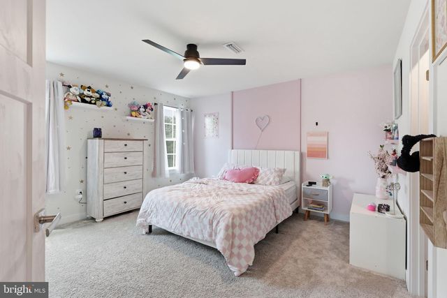 5409 IVY HILL DR, Fredericksburg, VA 22407