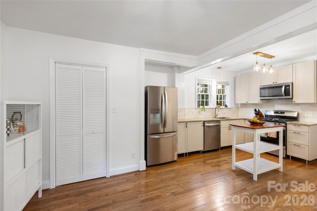 1801 Tippah Avenue, Charlotte, NC 28205