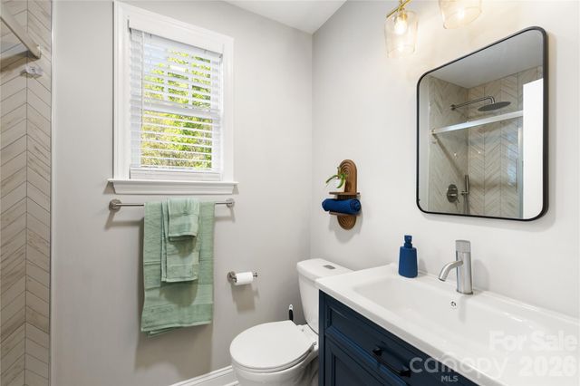 1801 Tippah Avenue, Charlotte, NC 28205