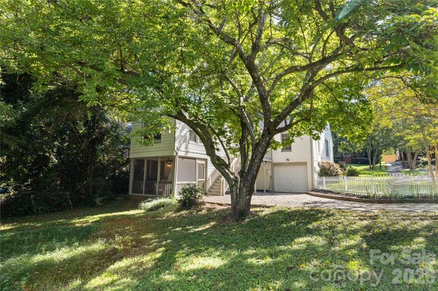 1801 Tippah Avenue, Charlotte, NC 28205